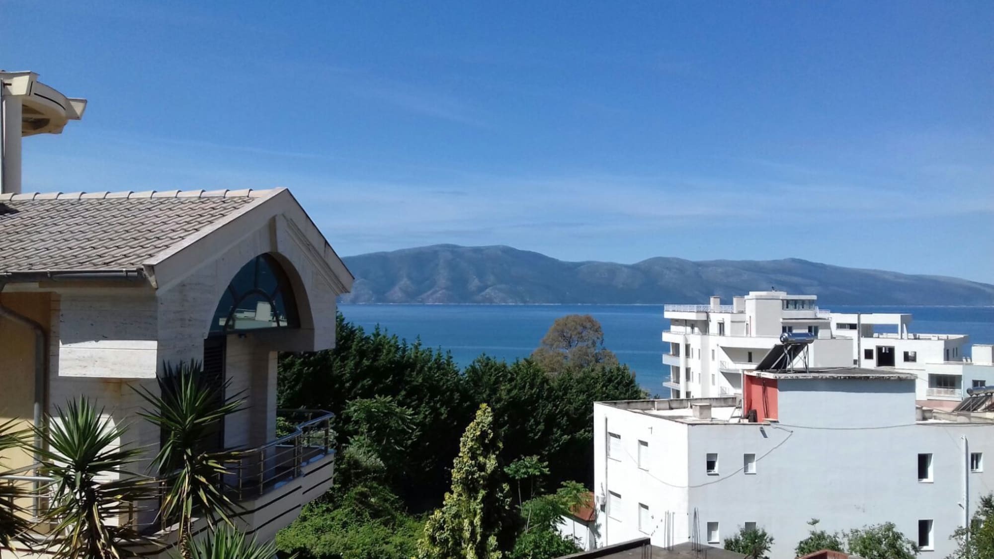 Vila Kristal Vlora Exterior photo